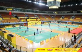 挥拍论英雄，暖城向未来！鄂尔多斯·李永波羽毛球公开赛圆满落幕！